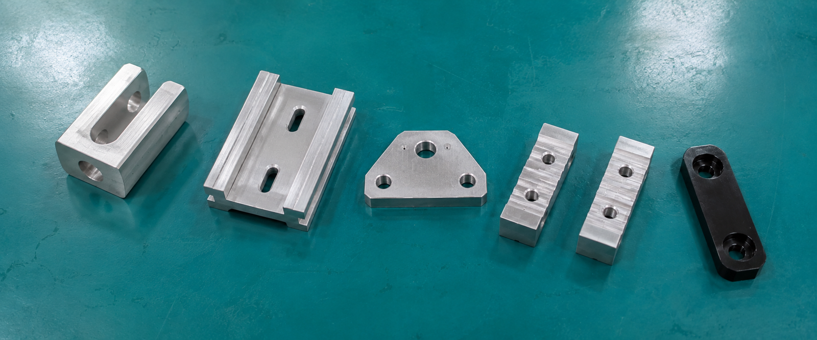Custom aluminum part produced by 3-axis CNC milling